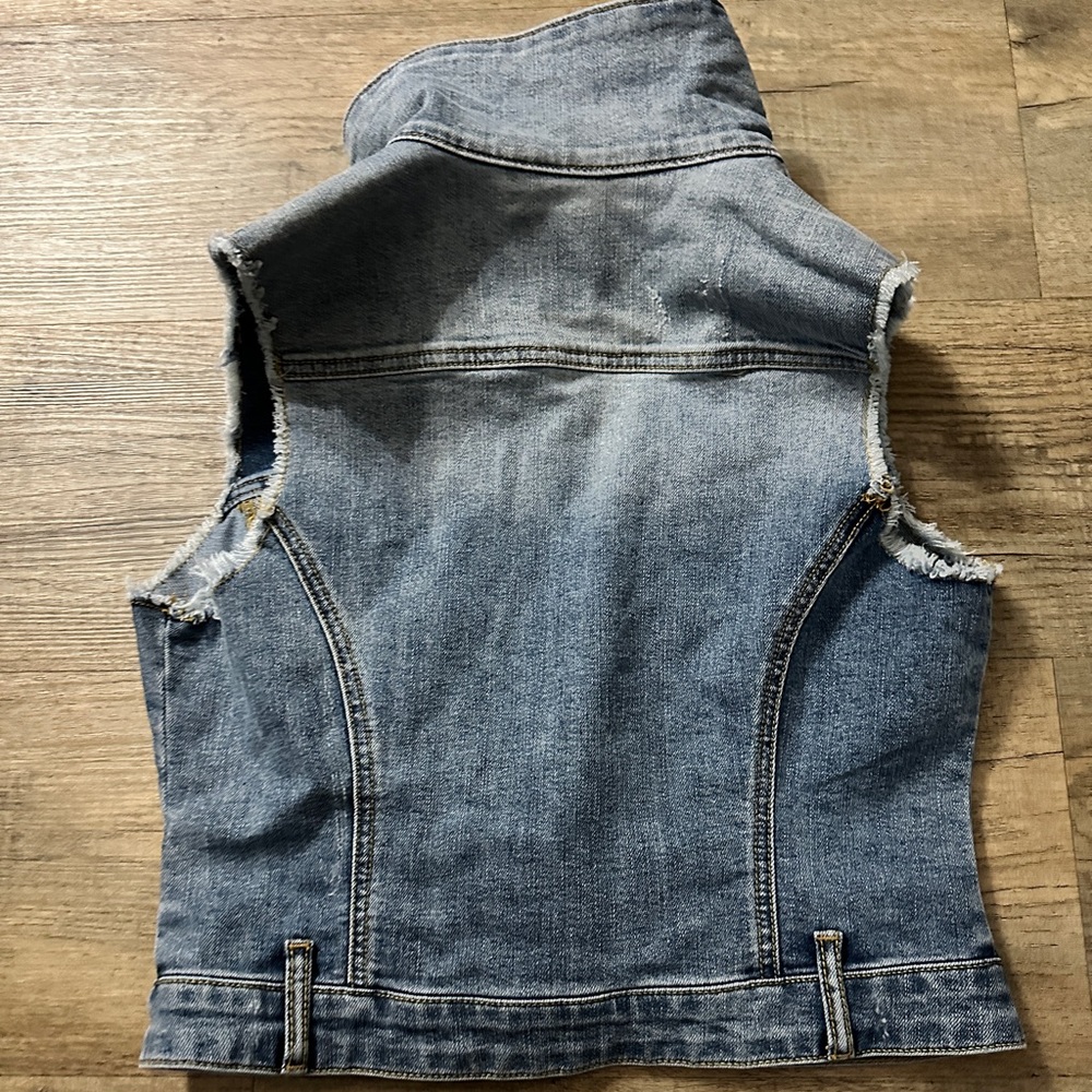 GUESS DENIM DESTROYED STRETCHY VEST MEDIUM - Picture 12 of 14